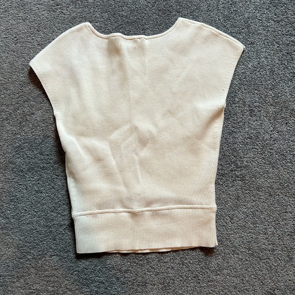 Aritzia cut out knit top - Picture 3 of 3